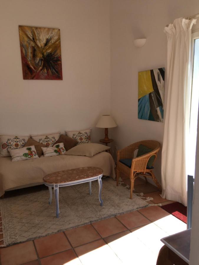 Bed and Breakfast La Tangana Rognes Exterior foto